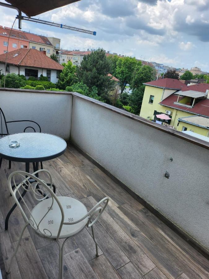 Apartman Buzanova 001 Apartment Zagreb Bagian luar foto